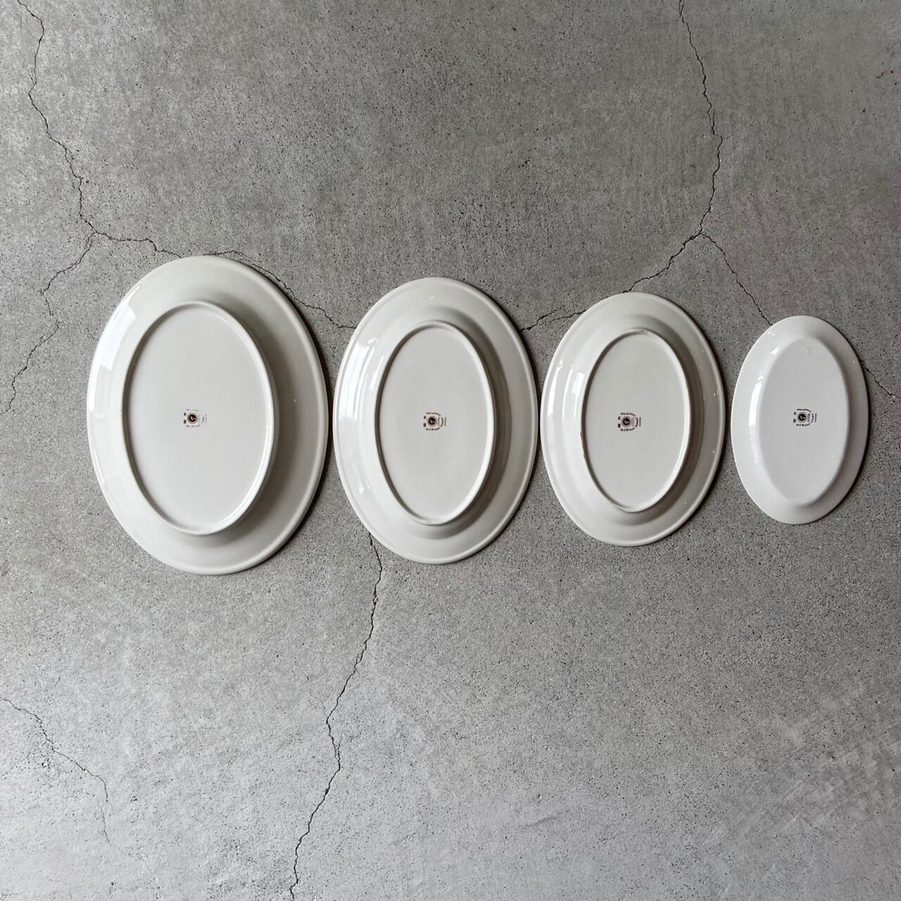 台湾製 大同食器 楕円形皿 (20.5cm) | tsuyukusa store