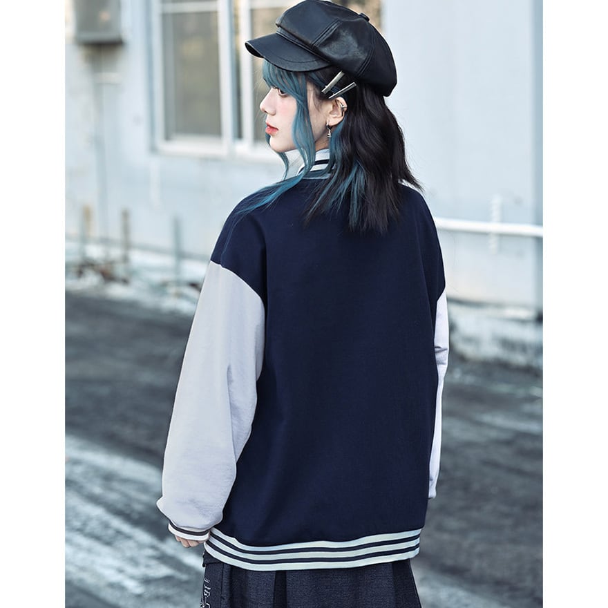 サイバーパンク スタジャン単品 グラフィックプリント｜ネイビー