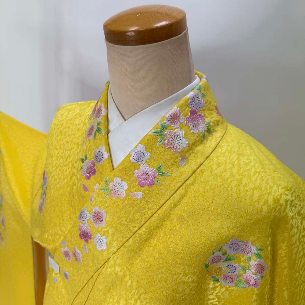 二尺袖 単品 卒業式着物 黄色 裄68cm Lサイズ 袴用着物 化繊 中古 4557