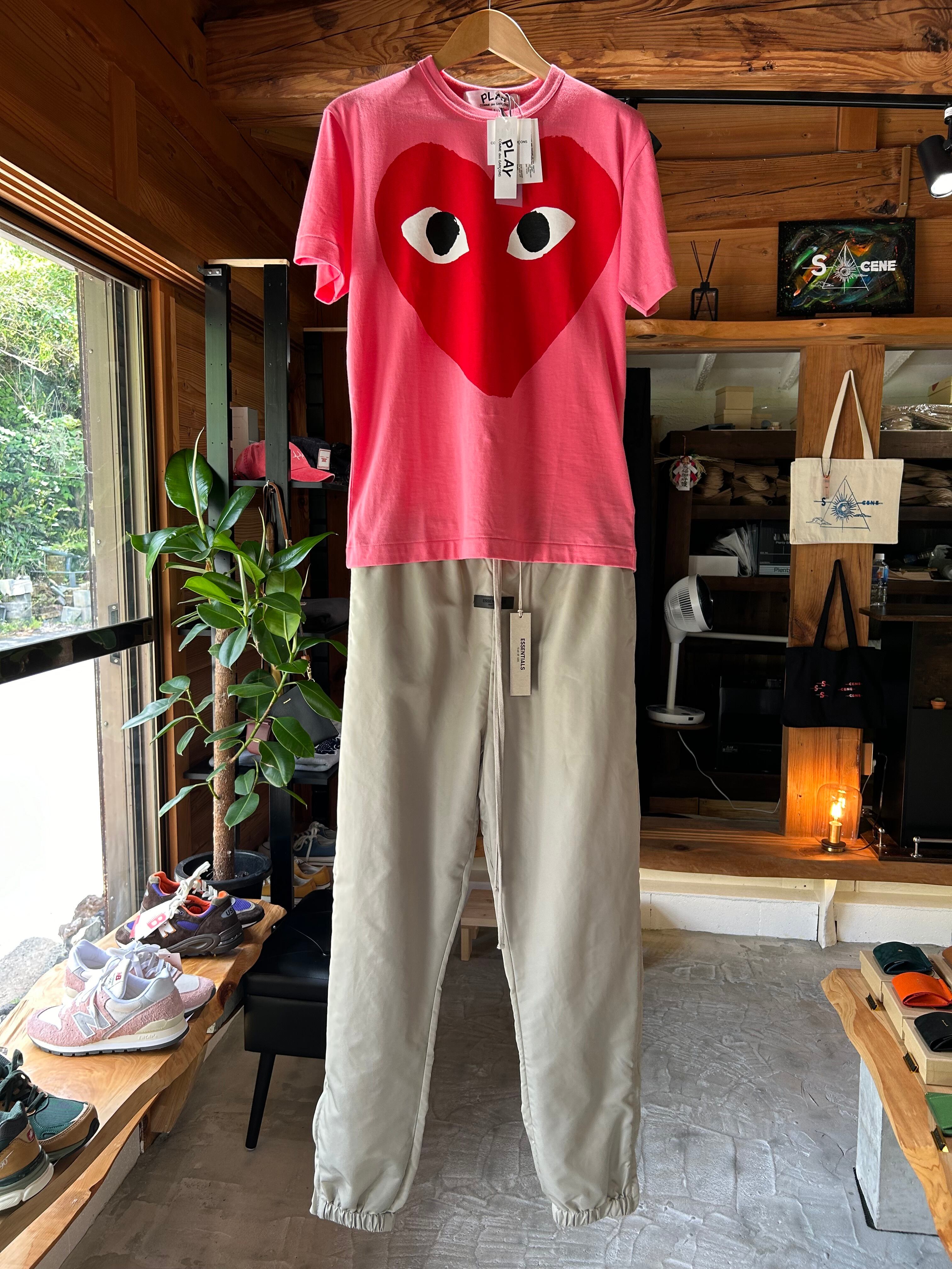 Comme des garçons PLAY | S-cene