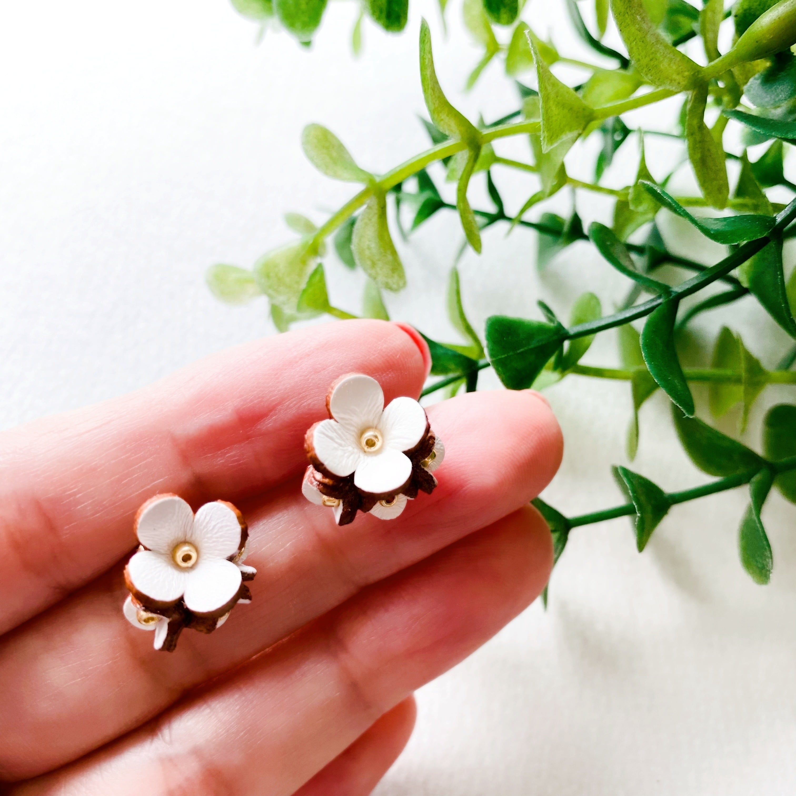 手作りキット】アナベル花のブーケピアス•イヤリング（花色ホワイト