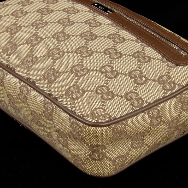 本物・送料無料・美品】GUCCI・グッチ・クラッチバッグ(人気・綺麗