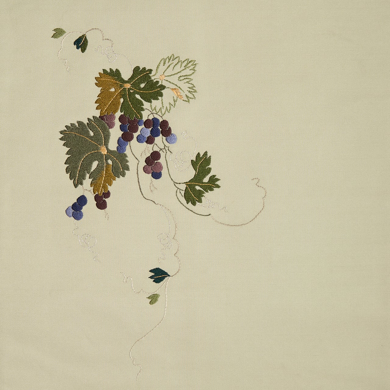 葡萄蔓模様 手刺繍名古屋帯【中古】 | かわの屋