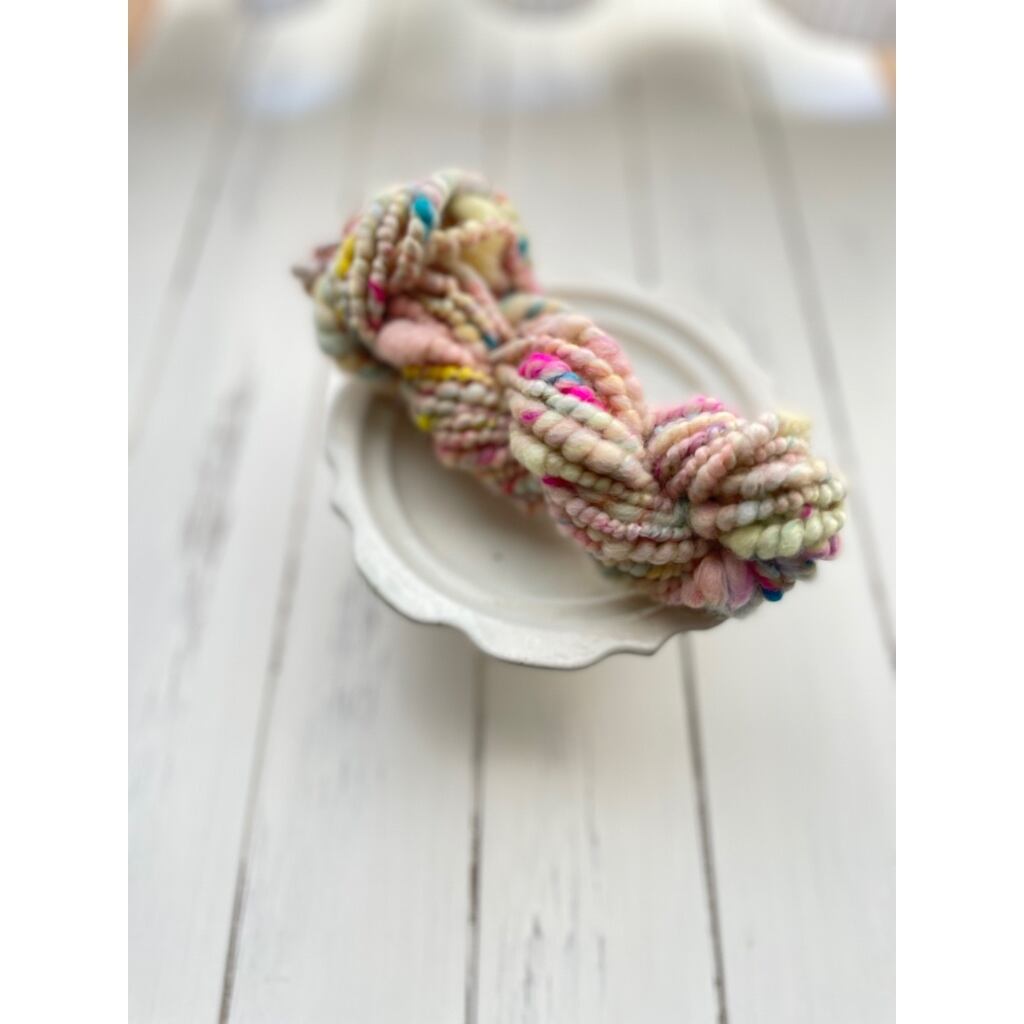 アートヤーン  手紡ぎ糸【22-0108】