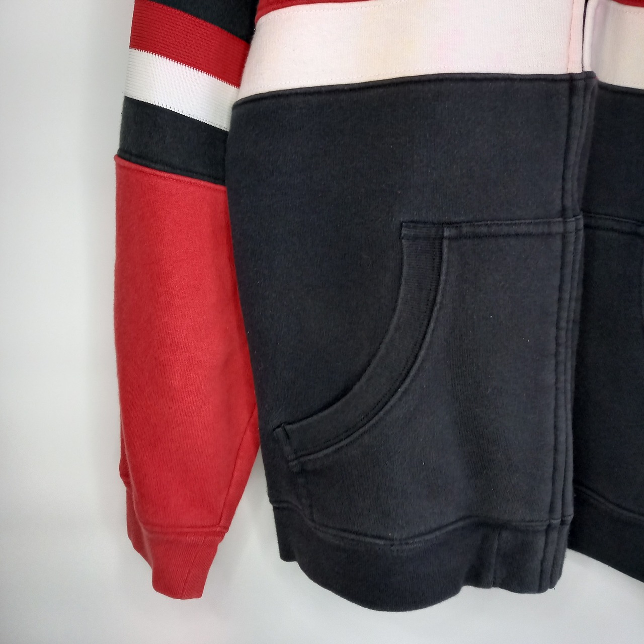 ナイキ　ジョーダン　フルジップ　スウェット　パーカー　刺繍　レッド　ブラック　M