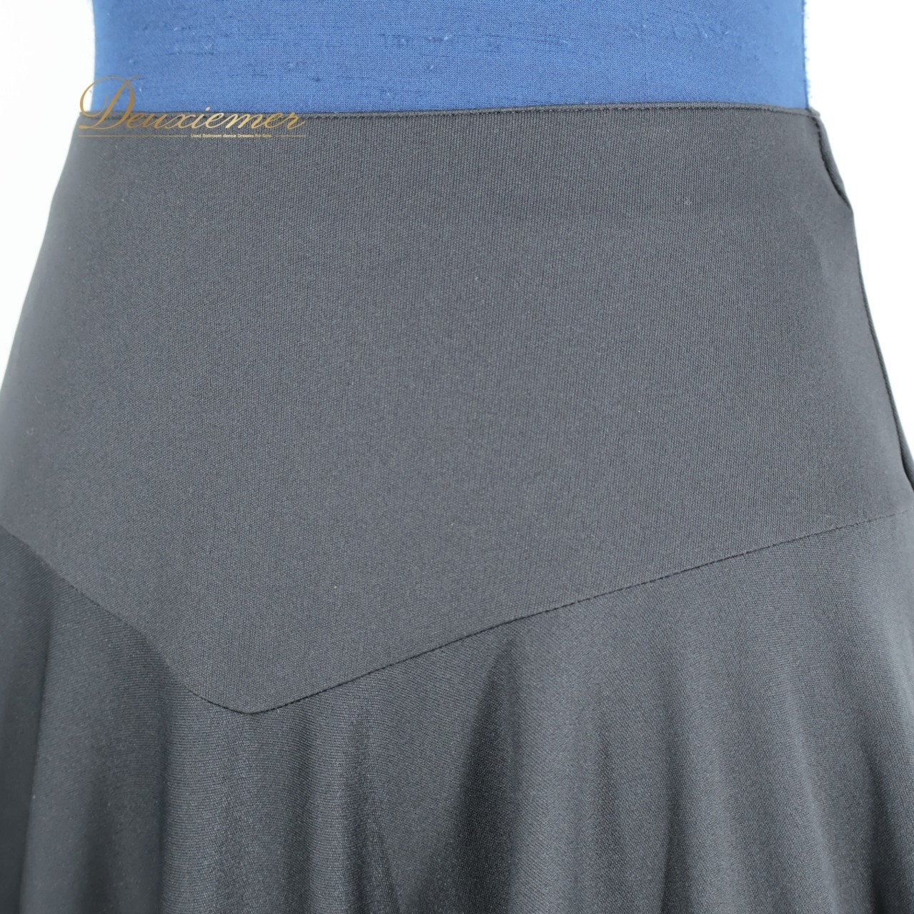 【美品 日本製 フラメンコ衣装】ブラック Chacott チャコット ファルダ スカート 黒 無地 シンプル ロング ボランテ フリル