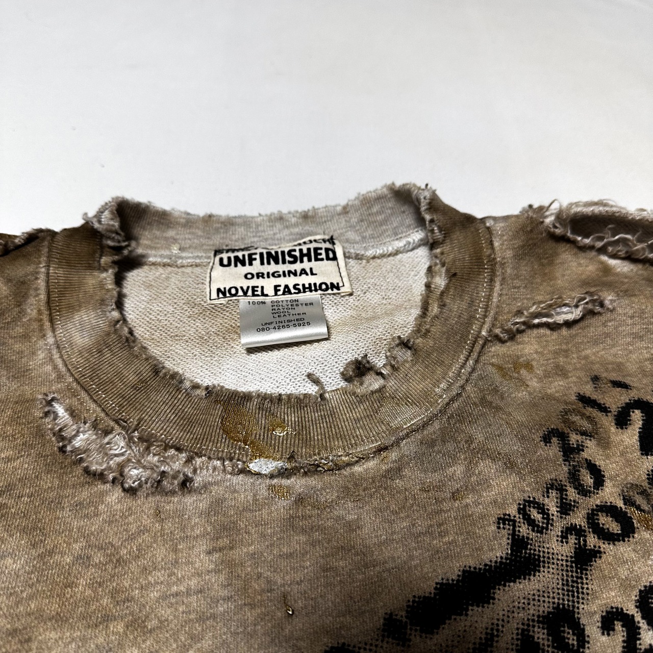 UNFINISHED GO OUT OF FASHION24128