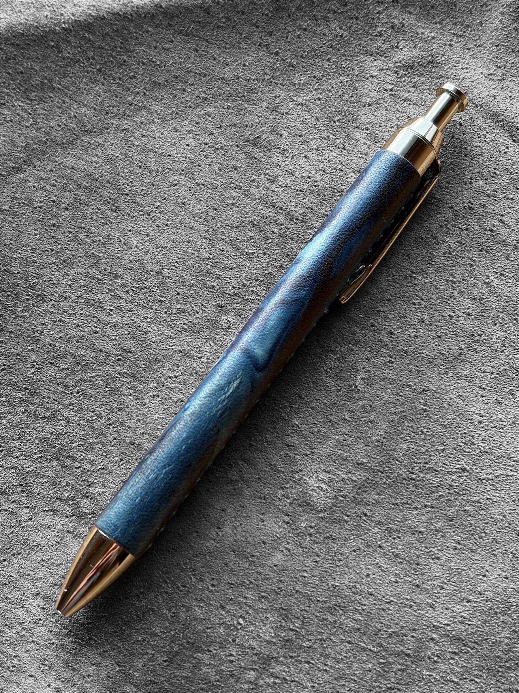 革ペン 瀬戸内の空(薄藍) | TAKE SEA LEATHER