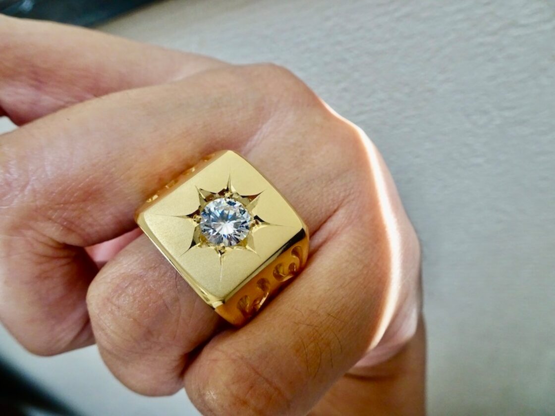 仁尾彫金『一つ星ジルコニア、ファイヤーパターン、ゴールド印台リング 