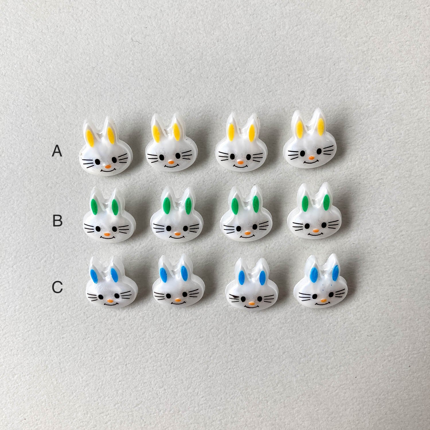 カラフルうさぎの顔ボタンパック（16mm/4p） | Dua-アクセサリーパーツ