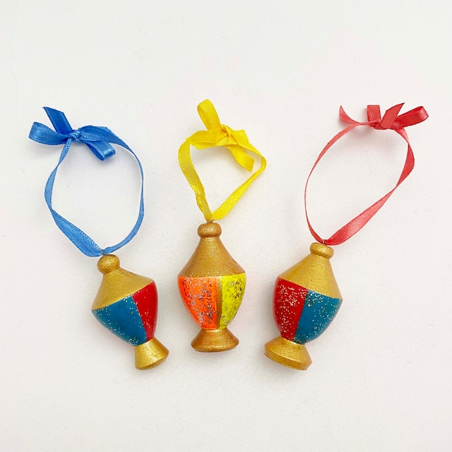 ランプのオーナメント