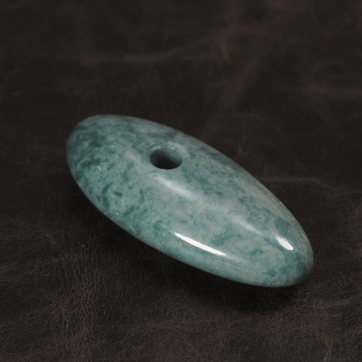 糸魚川翡翠 大珠 希少色！青緑翡翠 53mm Blue-green jadeite Taishu | URUWA 工房 うるわ powered by  BASE