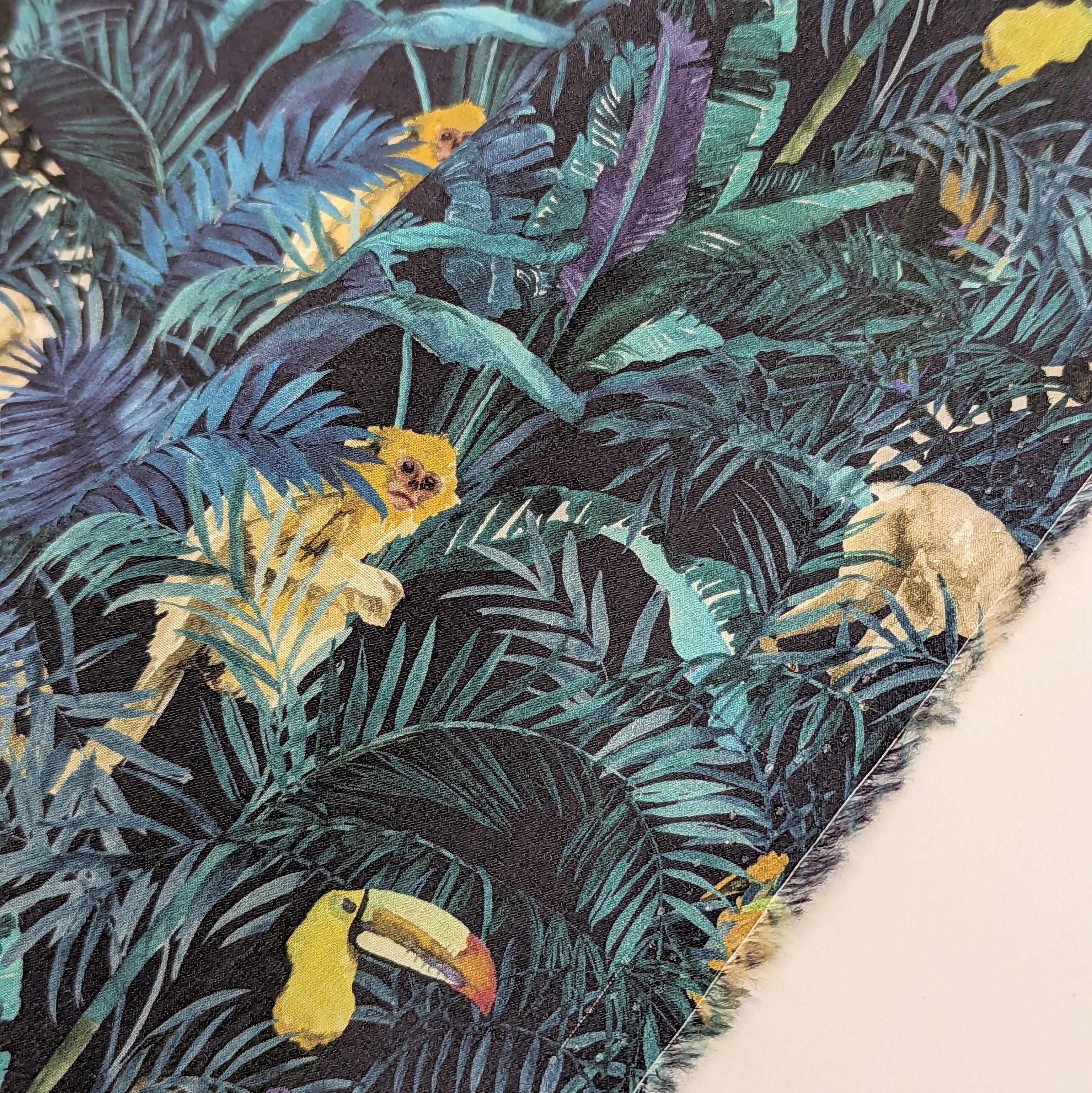 ◆輸入 リバティ LIBERTY タナローン Tou-can Hide Blue Green トゥーカンハイド ブルーグリーン 約130×50cm