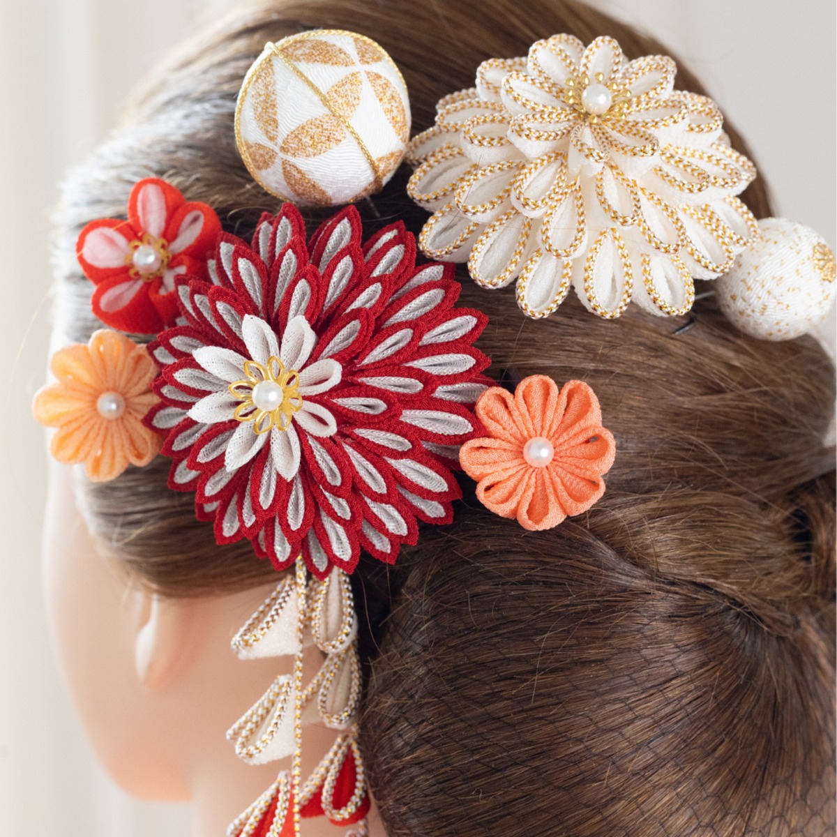 赤白　和装髪飾り　成人式髪飾り　着物髪飾り　振袖髪飾り　花嫁髪飾り　結婚式髪飾り カラー変更OK】レッド&ホワイト 紅白 和装 振袖 髪飾り 成人式