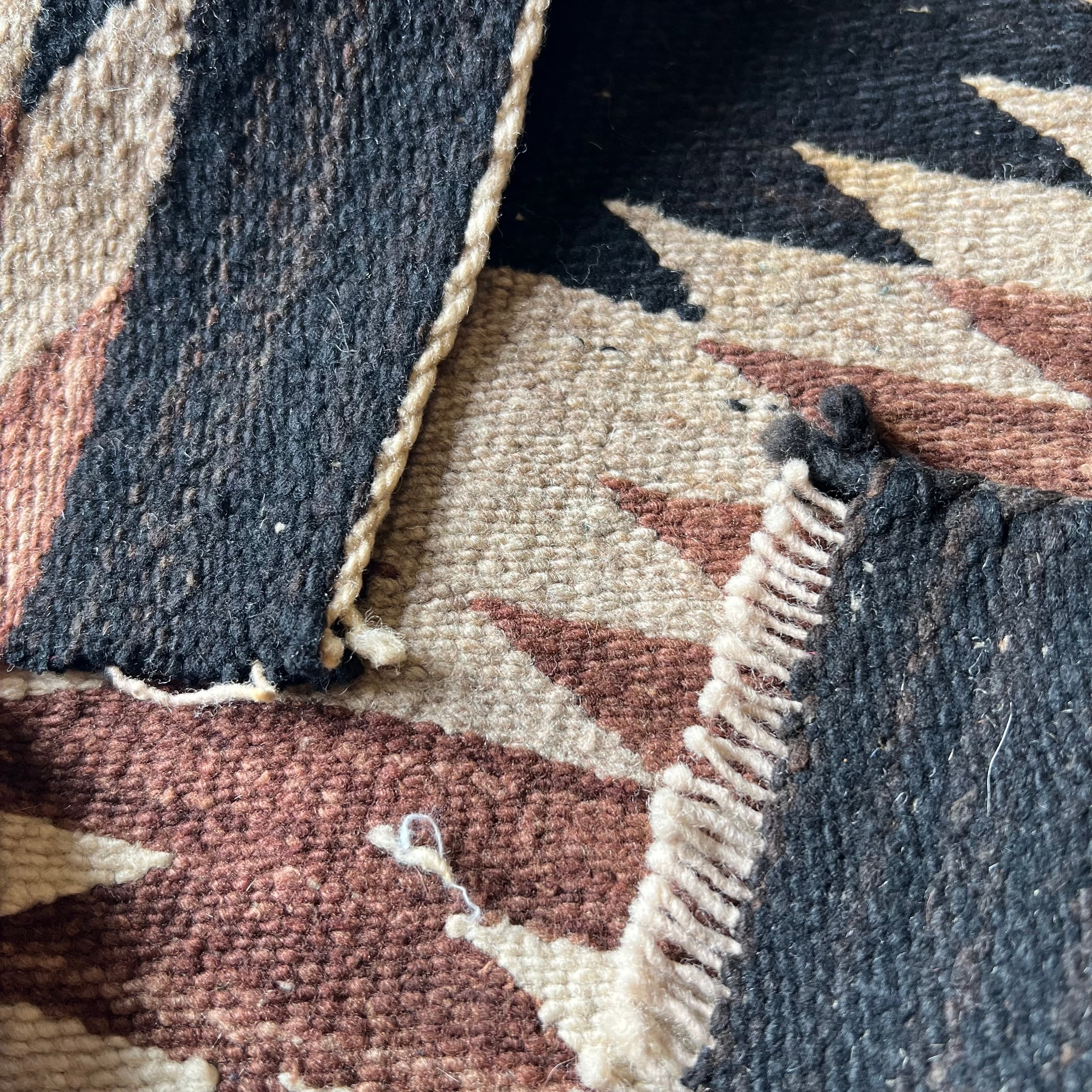 1950s-60s NAVAJO RUG | BUFF STOCK YARD