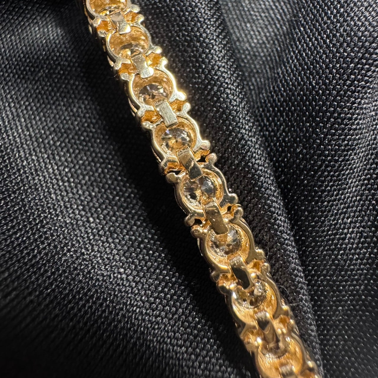 K18YG 9.08ct 天然ダイヤモンド テニスブレスレット | カオキ | 日本