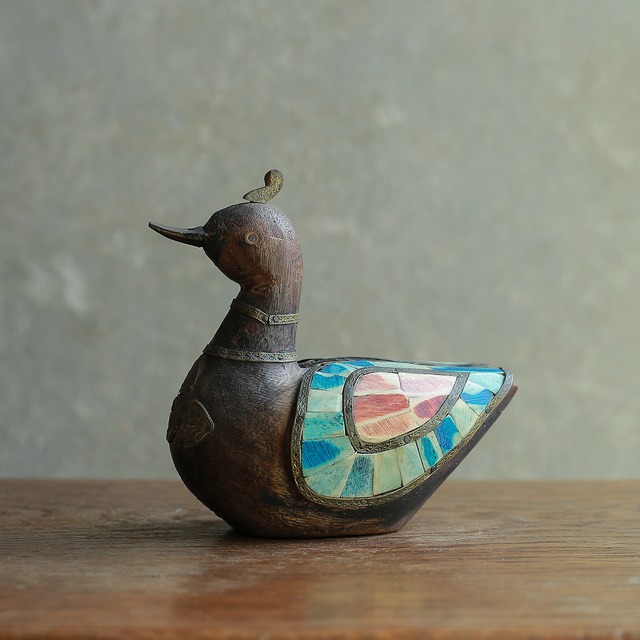 インドからやって来た、色鮮やかな鳥 2