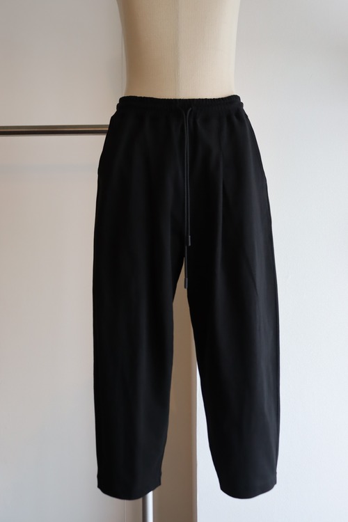 FITFOR " 404 CROPPED PANTS (BLACK)"
