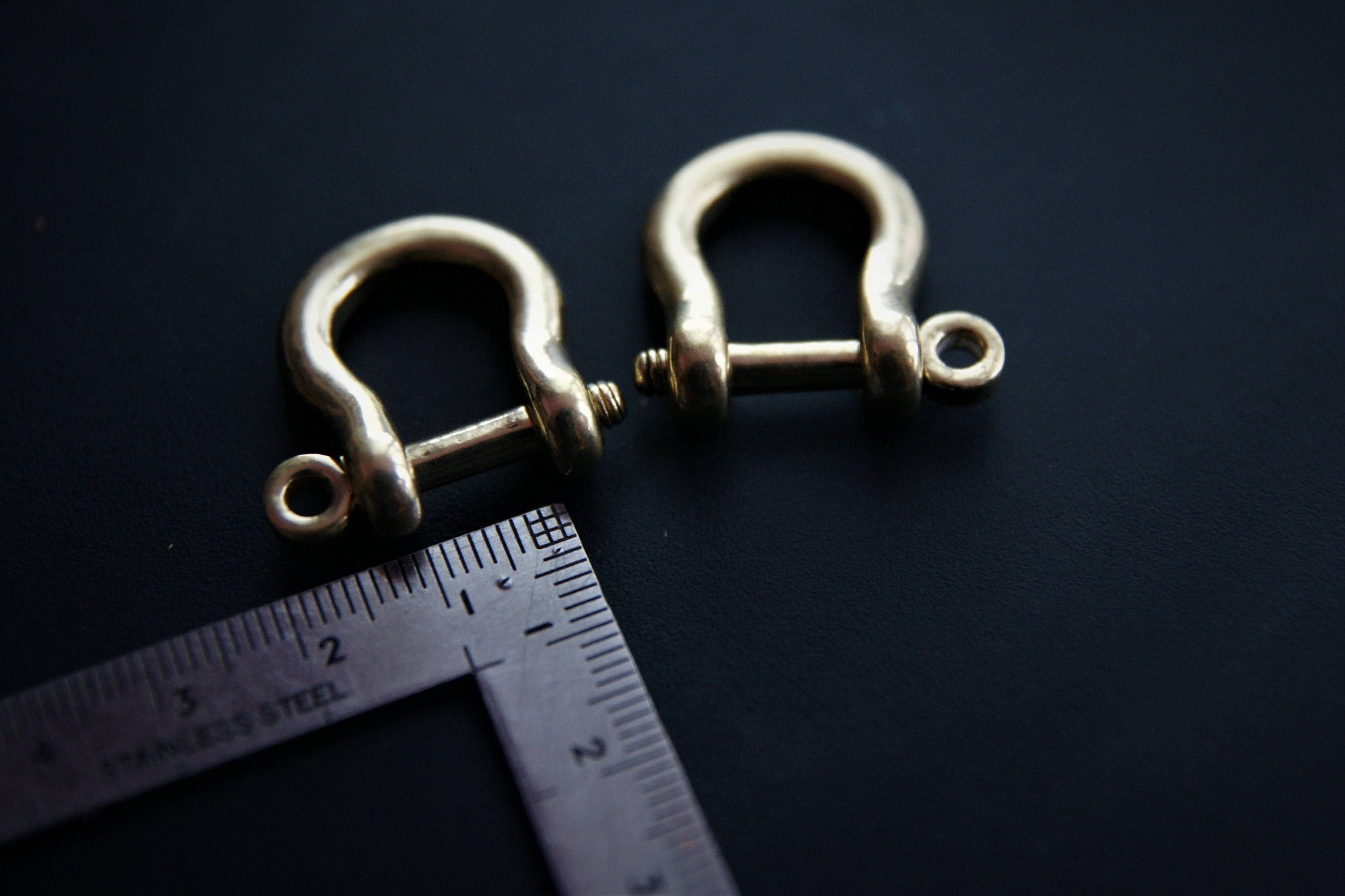 ネジロック真鍮キーリング | 革道具MIYAZO