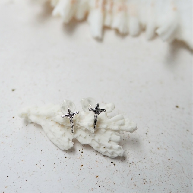 Silver Cross Pierced Earring《SILVER925》18380186 S3