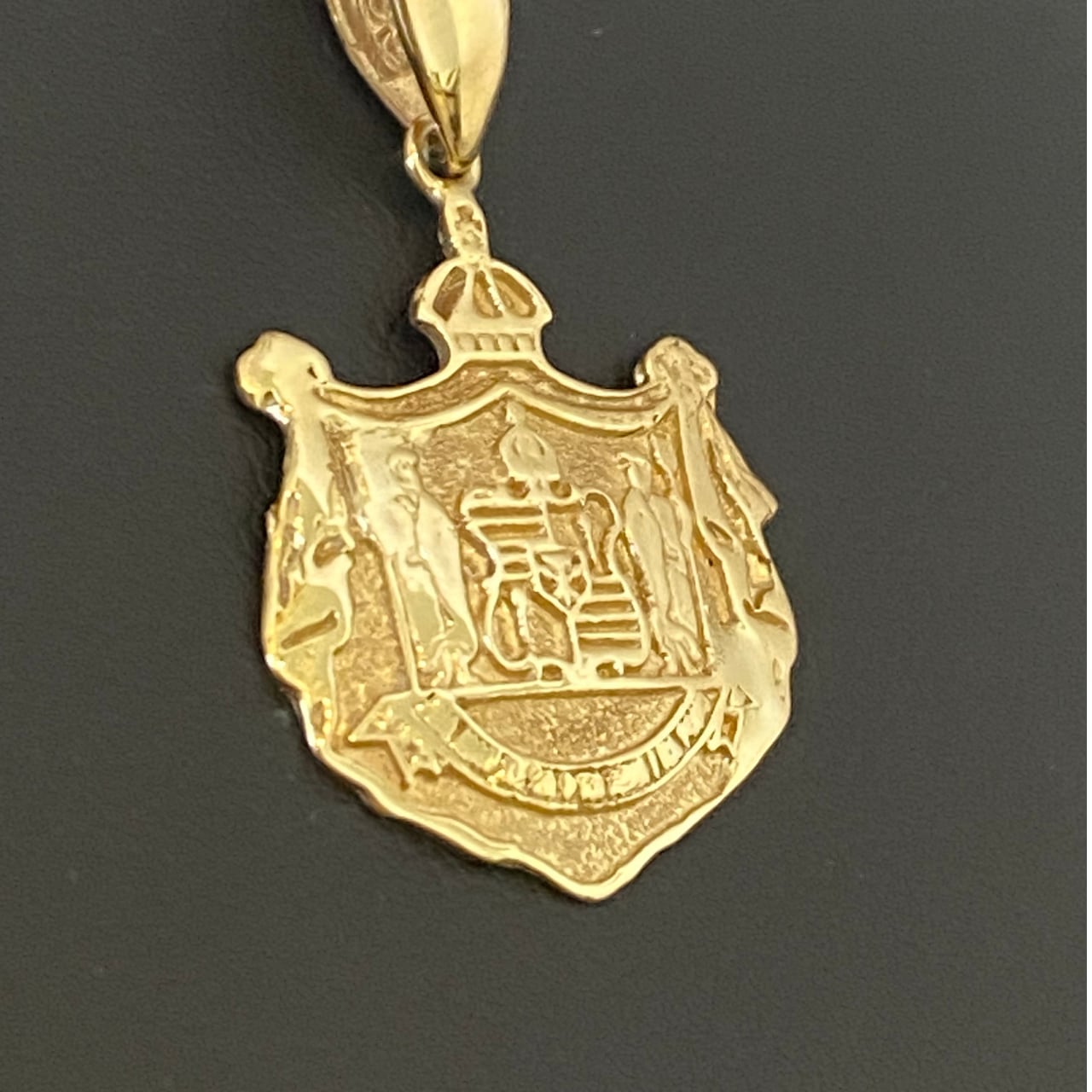 ハワイ王国紋章 ペンダントヘッド Mサイズ