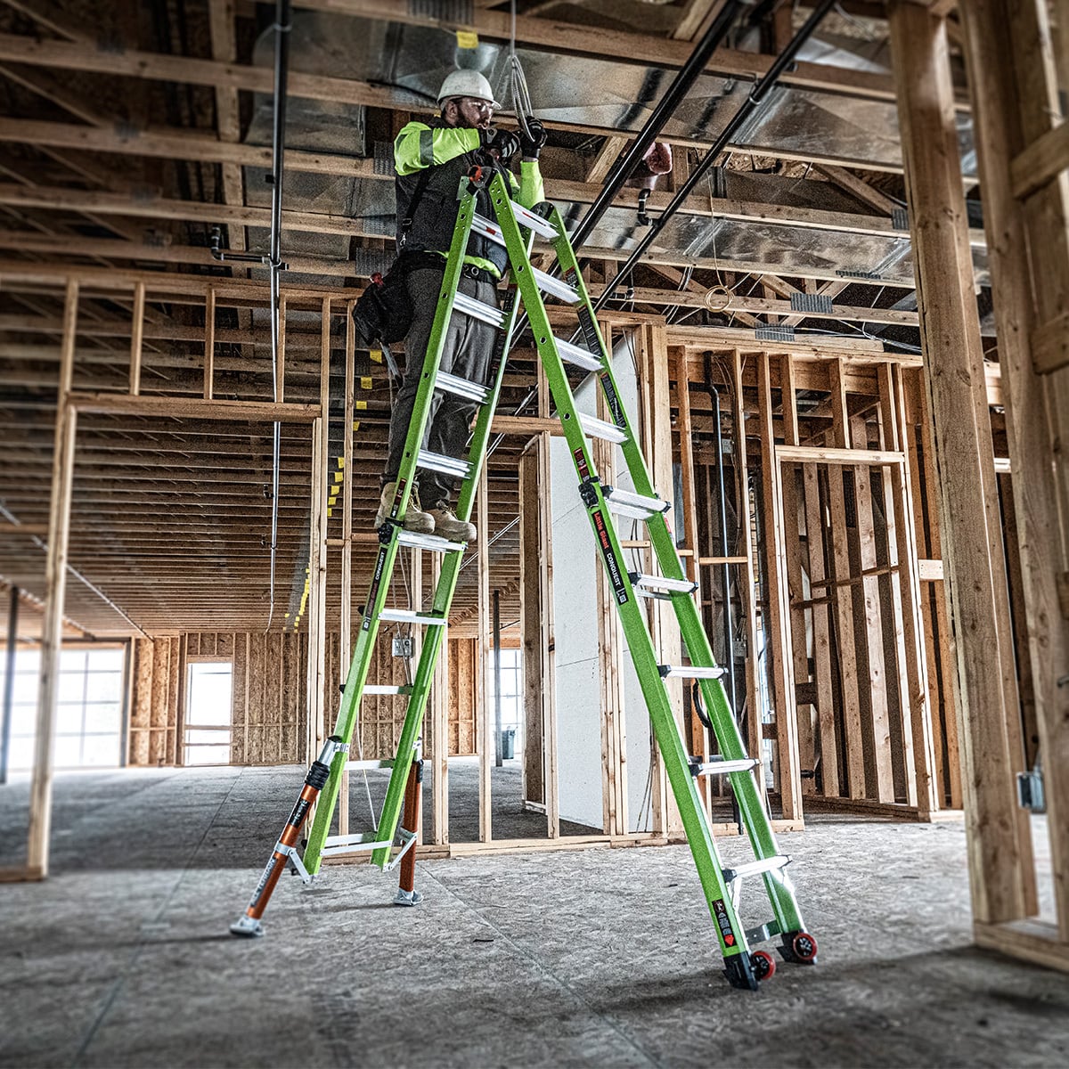 FRP伸縮脚立『コンクエスト』LG-17102 (10482) | littlegiant