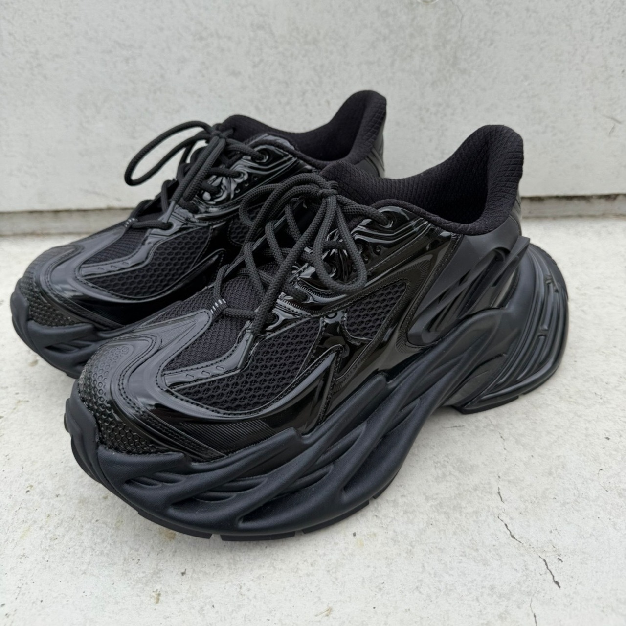 Vortex Lift Sneakers