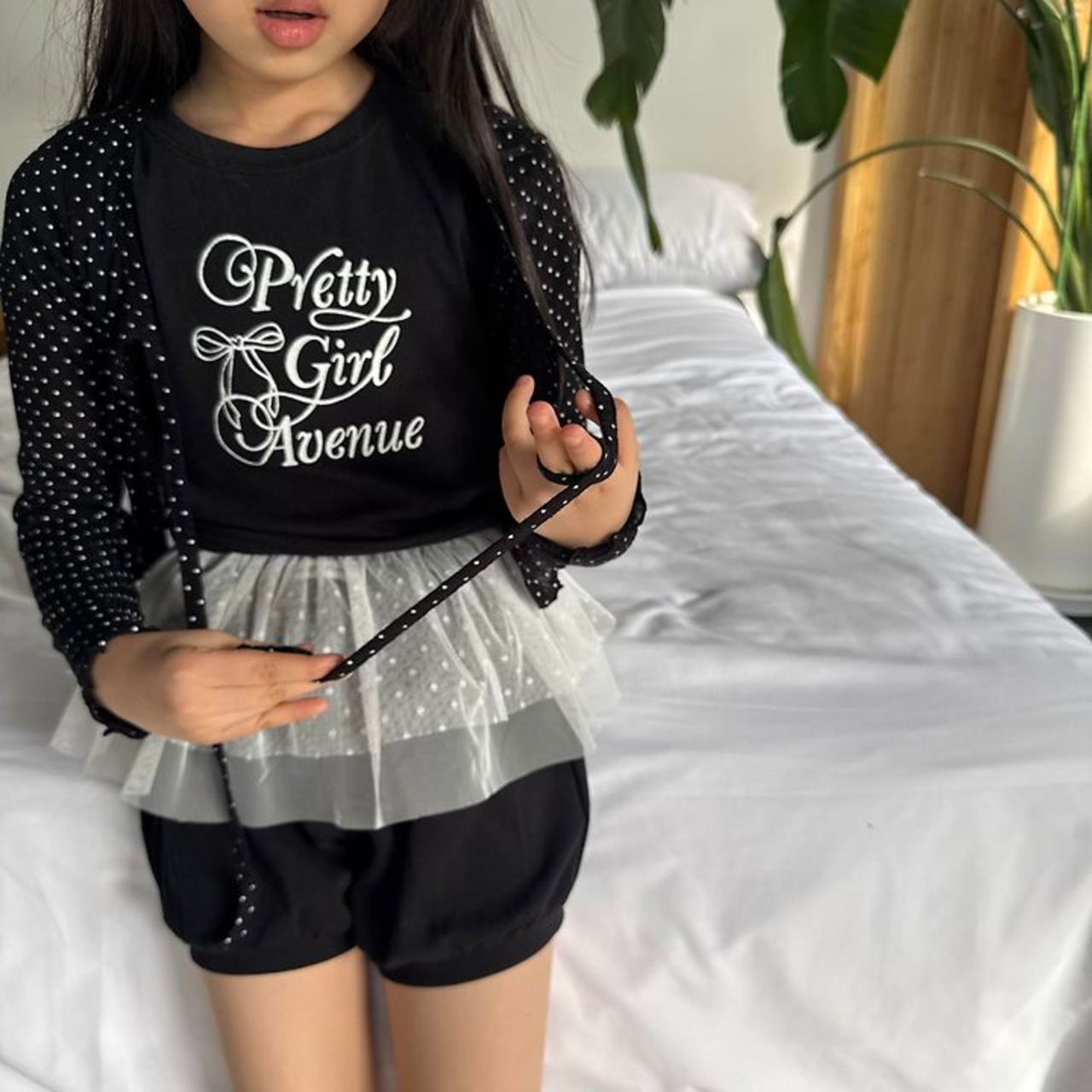 [Bunny Powder] Planning) Sallang Cardigan (Dot) / [버니파우더] 기획)살랑가디건(도트)