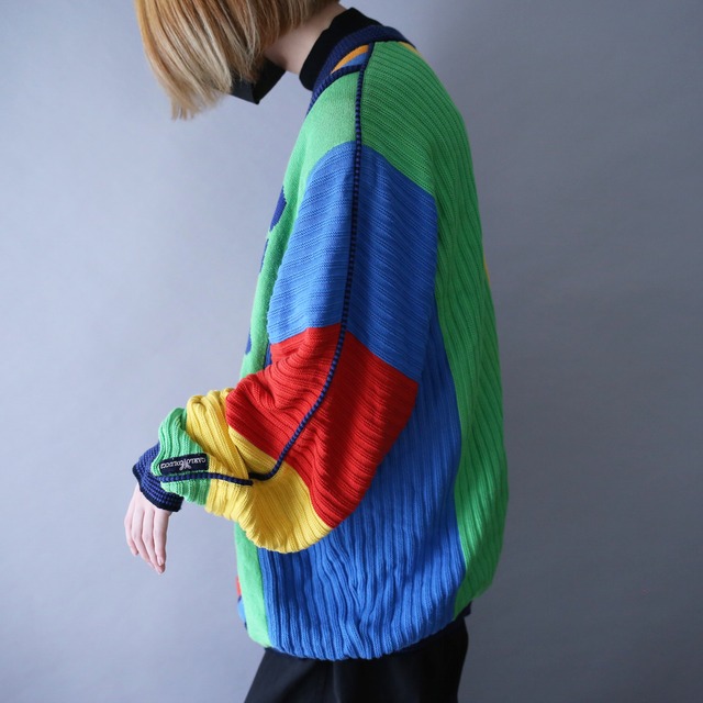 multi color crazy pattern 3D line design loose silhouette knit