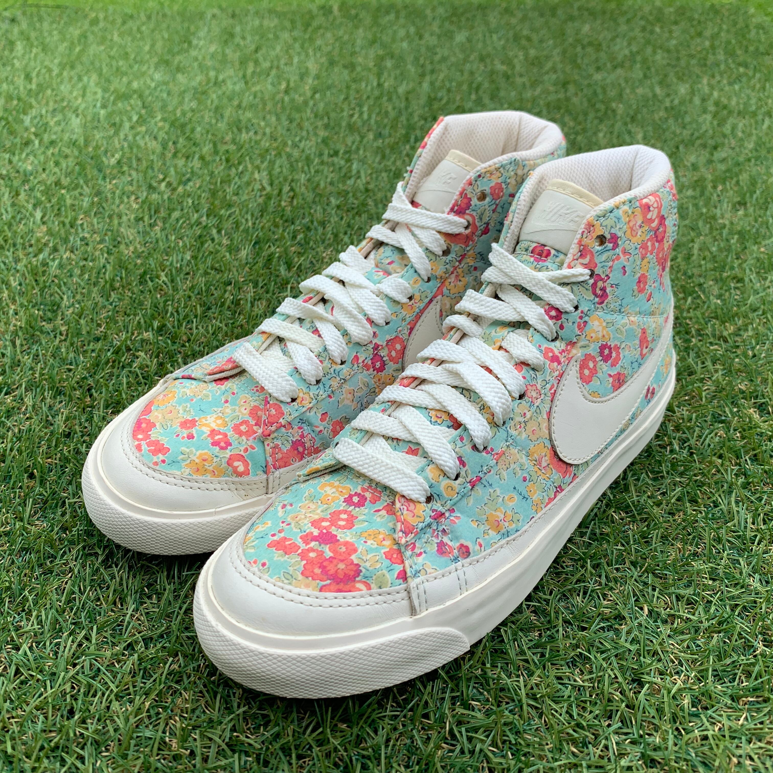 nike liberty blazer