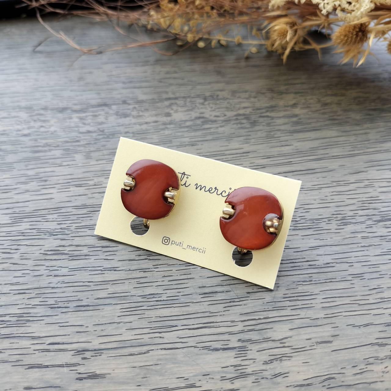 ゴールド飾りチェーンボタンピアス | sukonbu