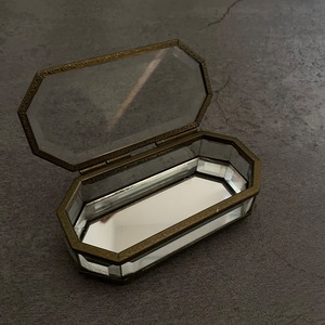 981010 vintage octagon crystalglass  accessory case