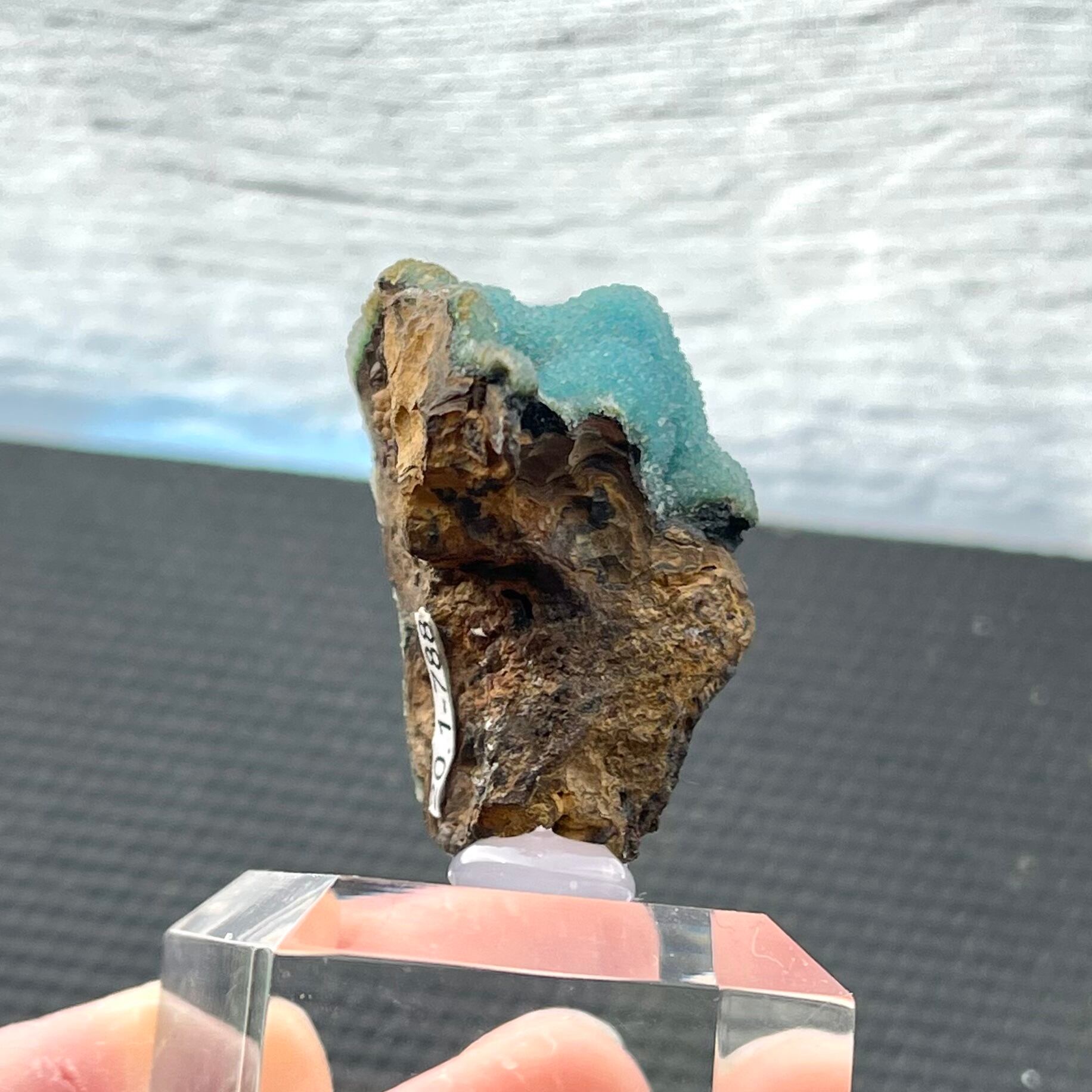クリソコラ / クォーツ【Quartz on Chrysocolla】アメリカ産 | PEANUTS