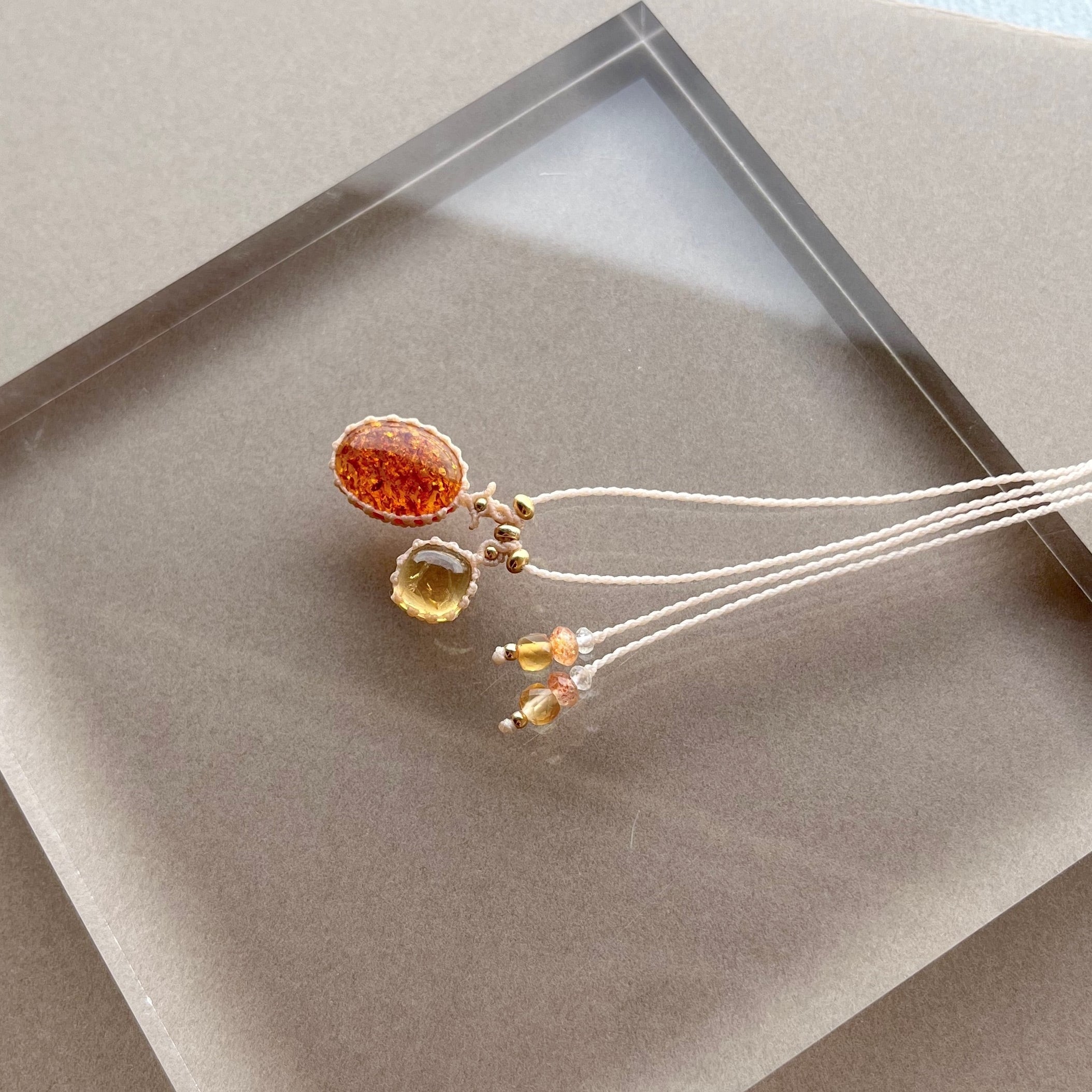 ♡アベンチュリン、レッドアンバー、フローライトなどマクラメ編みネックレス ♡アベンチュリン、レッドアンバー、フローライトなどマクラメ編み