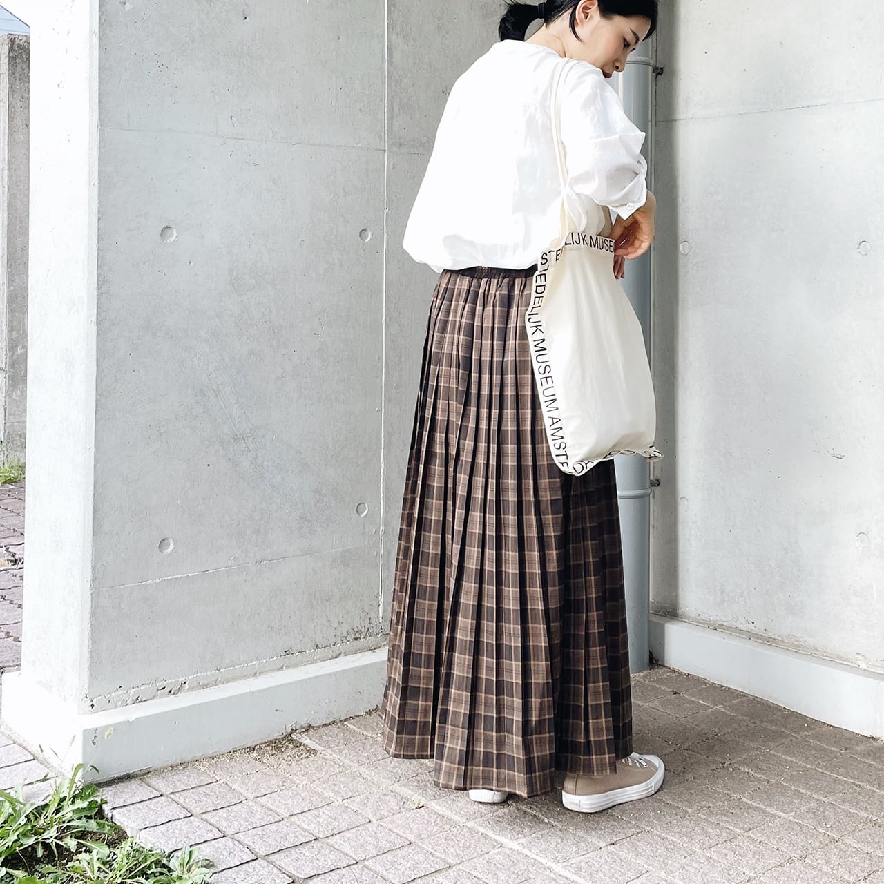 Pleats check skirt (brown)