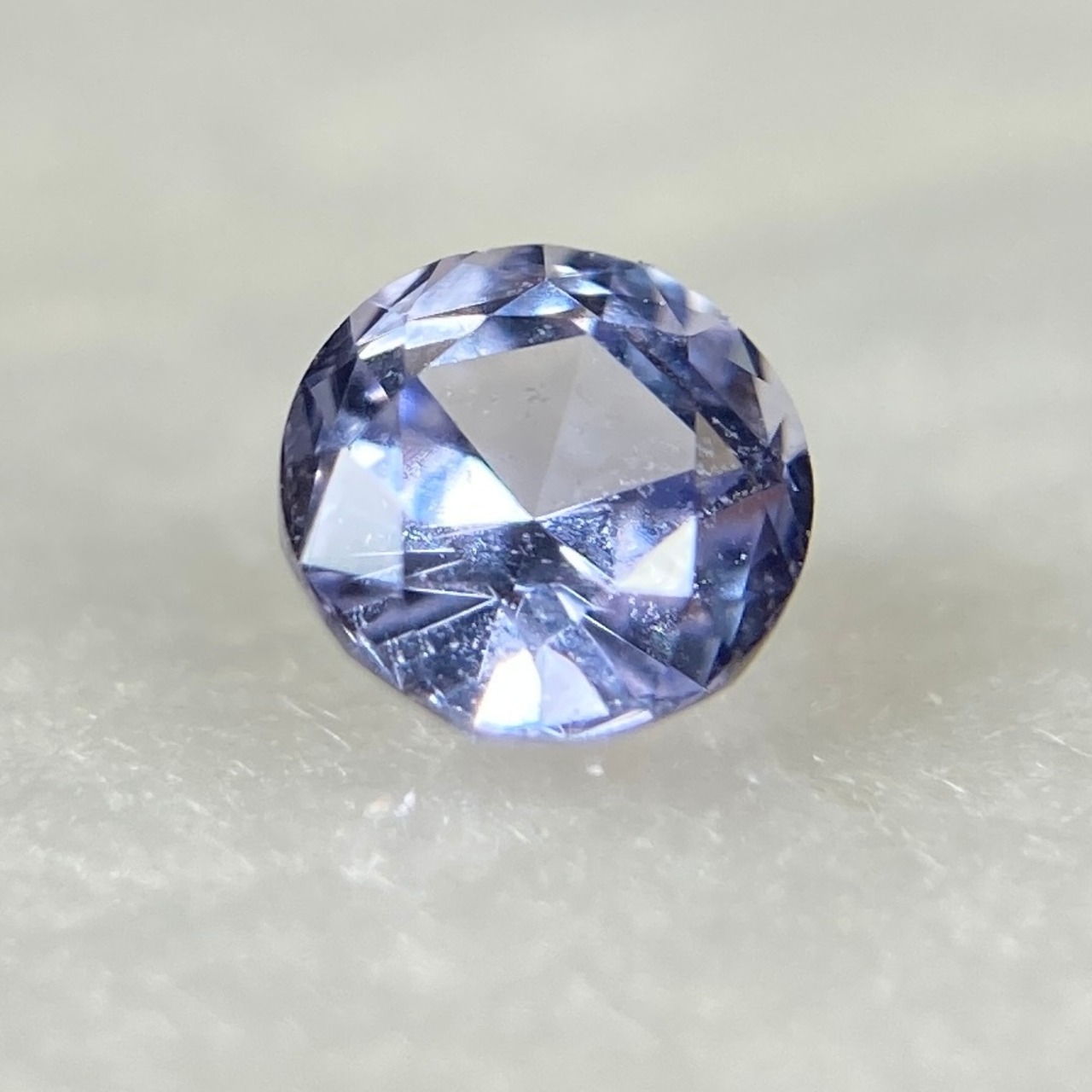 ローズカットサファイア  約3.3mm*2.3mm r-0529