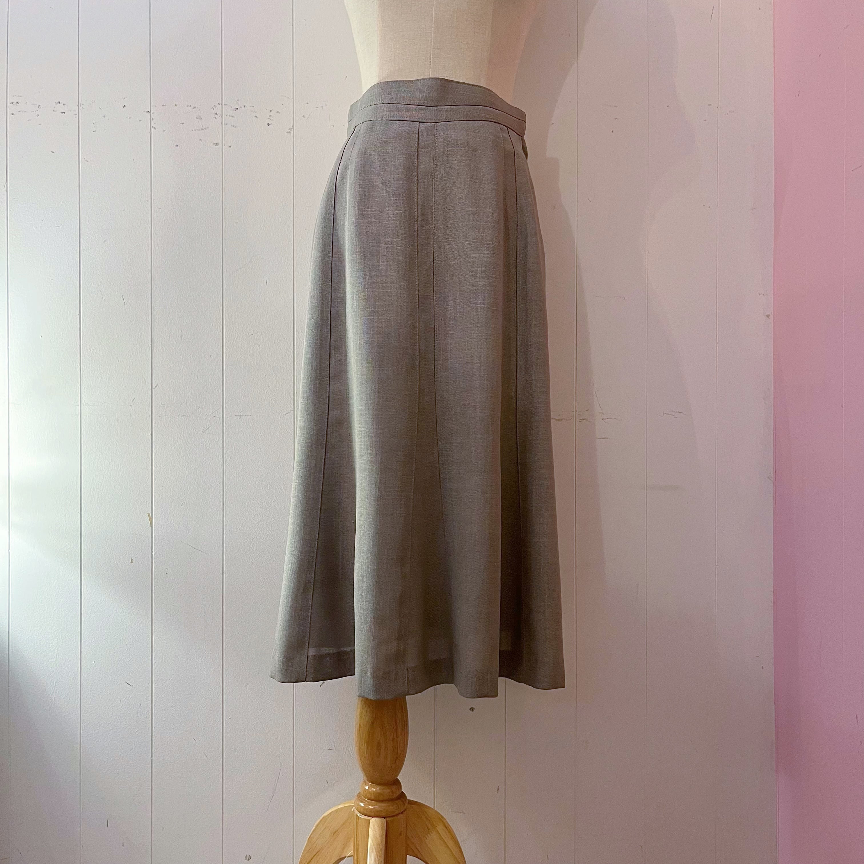 leaf pale green seems flare skirt