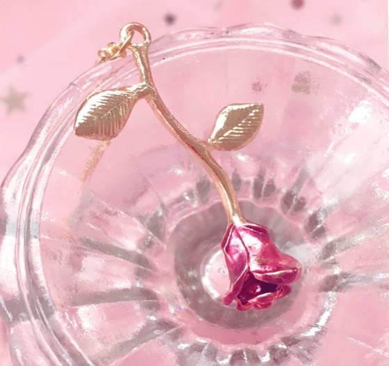 バラ ネックレス ペンダント 一輪の薔薇 アクセサリー ローズ ゴールド