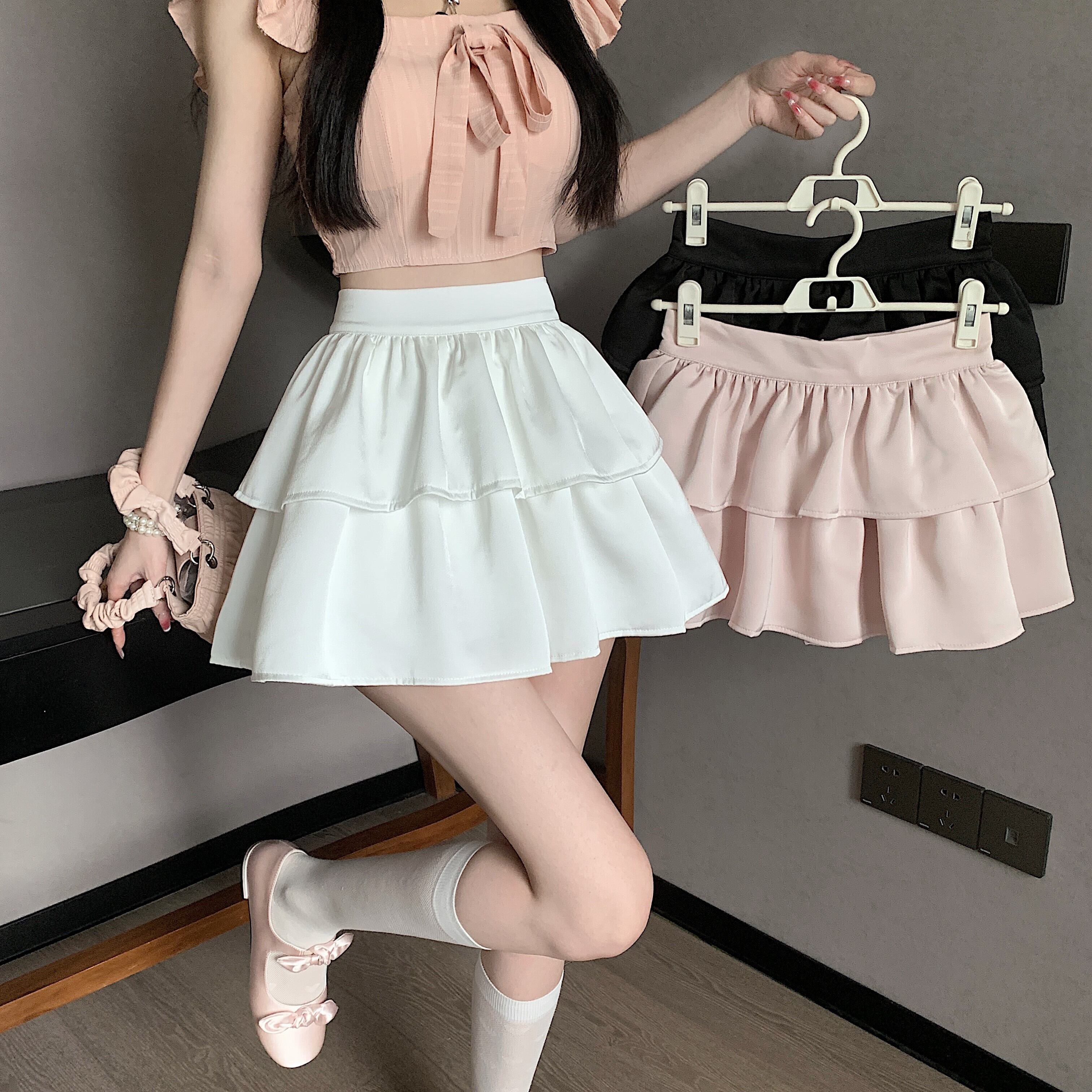 スカート レディース ミニスカート フリルスカート フレアスカート ティアードスカート Aライン ミニ ミニ丈 Aライン ハイウエスト かわいい 大人可愛い きれいめ フェミニン おしゃれ お洒落 ラフ ラブリー キュート ガーリー 抜け感 無地 S M L XL ブラック 黒 ホワイト白 ピンク 春 夏 秋 10代 20代 30代 学生 通学 デート お出かけ 女子会 休日 カフェ巡り 送料無料 韓国 韓国系 着回し 普段使い 美脚 脚長 ファッション コーデ お揃い モテ 流行 インスタ映え