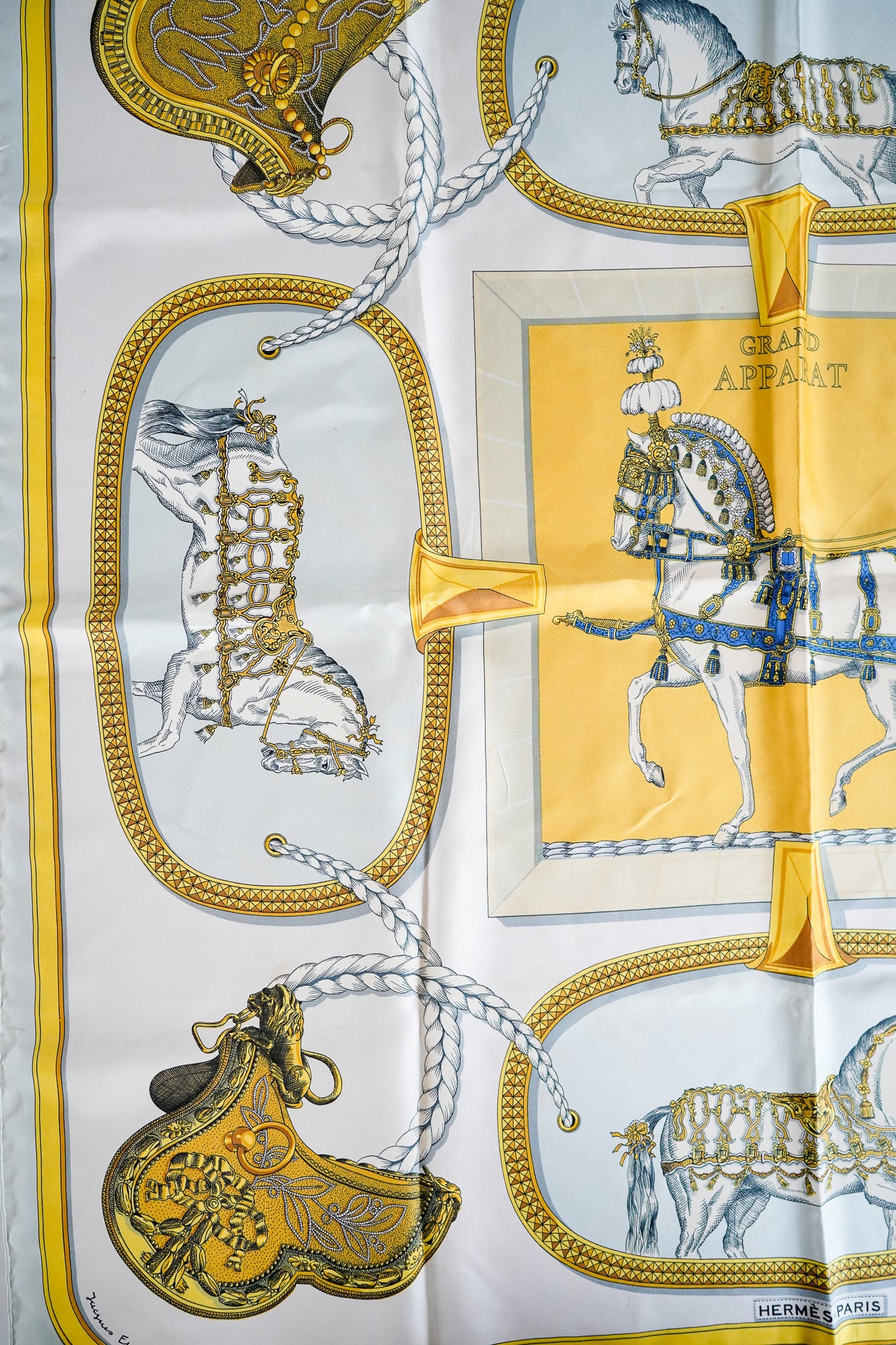 HERMÈS Carre 90 Silk Scarf 
