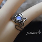 宝石猫のリング*レインボームーンストーン/チタン【受注生産】