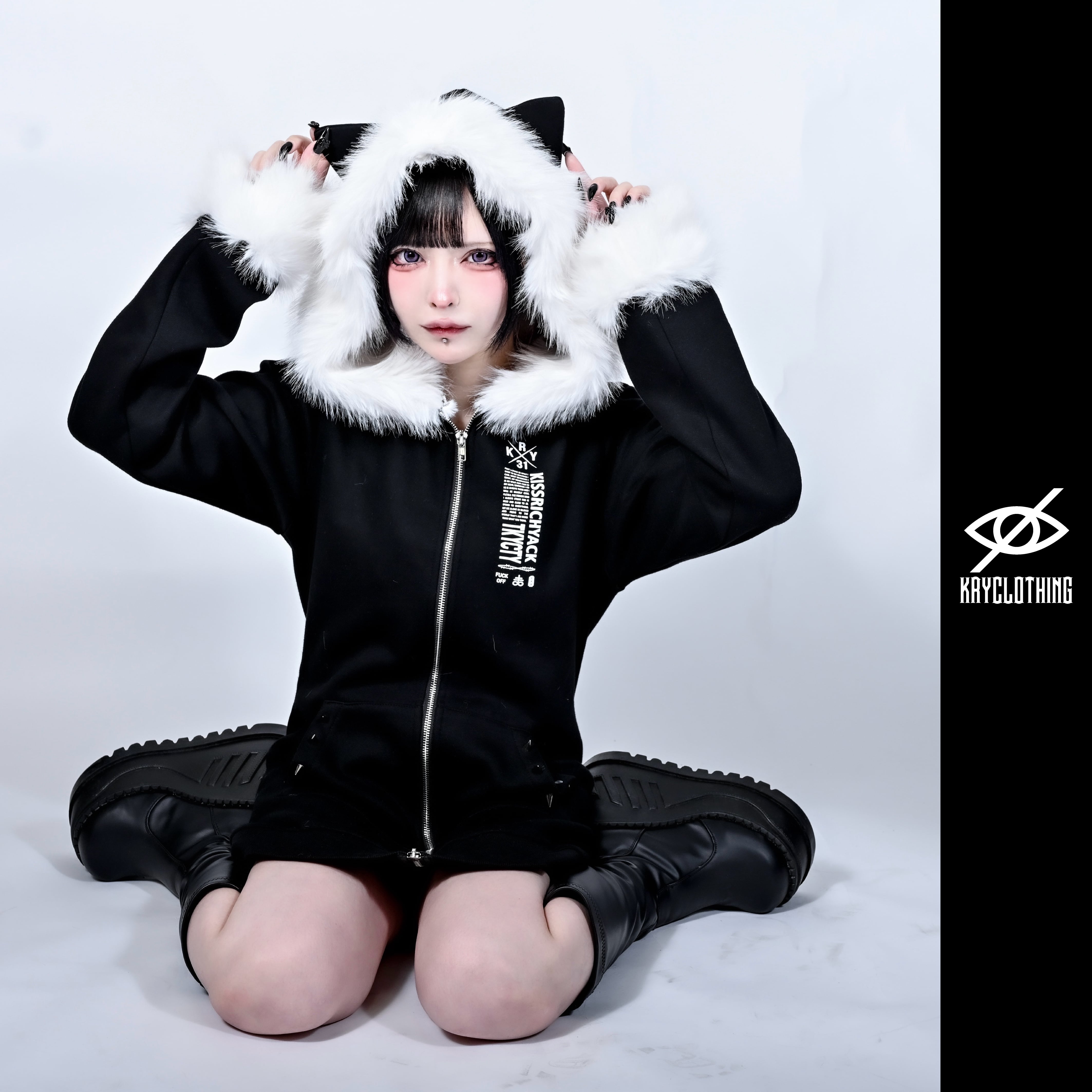 Kry Clothing 猫耳フリルパーカー ブラック×ホワイト KISAI」 | KRY clothing