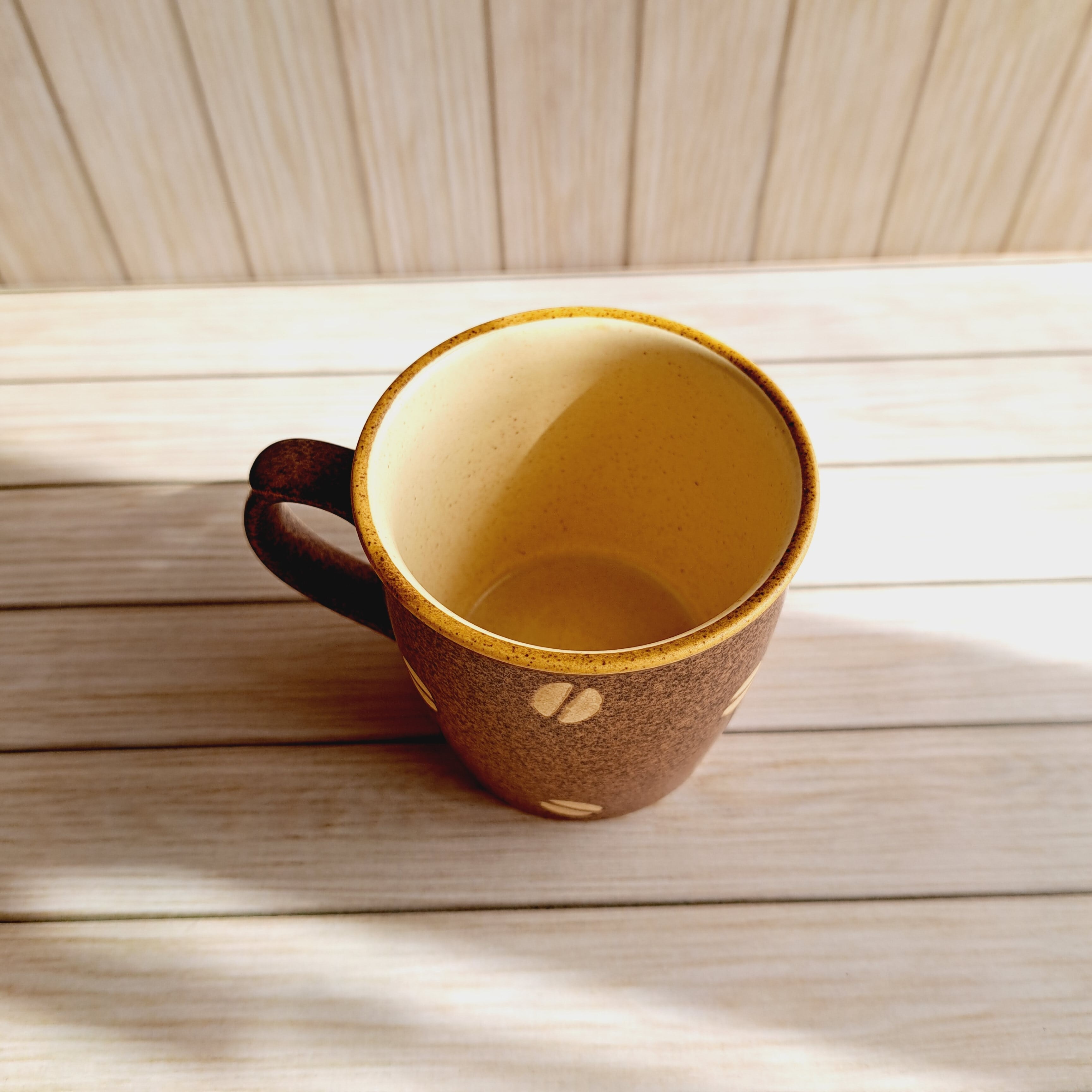 美濃焼・日本製】コーヒー豆マグカップ スクエア型 ココア（ブラウン
