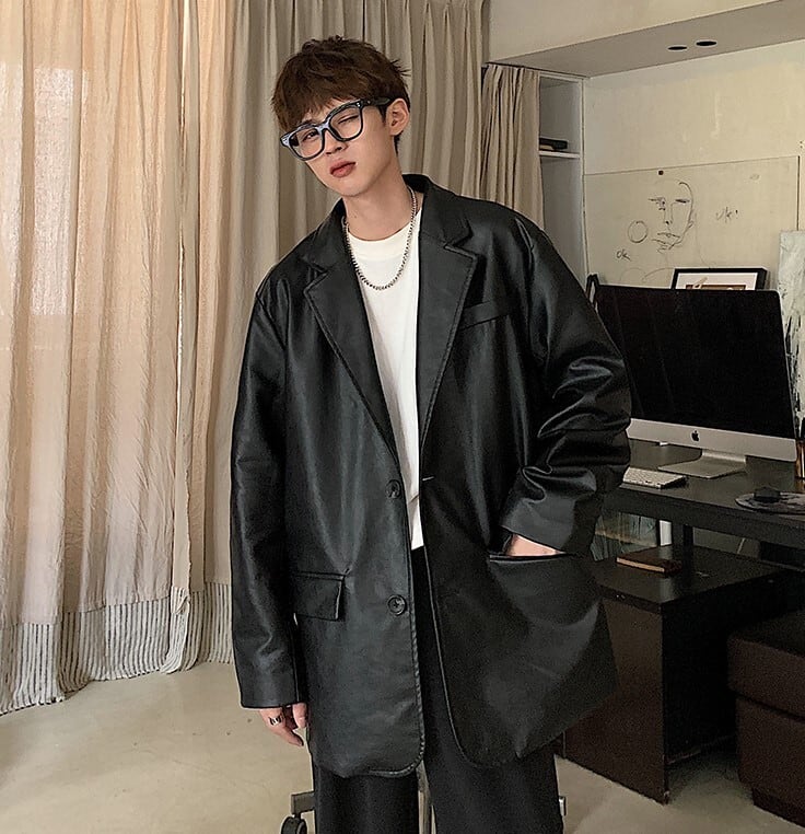 最旬 レザー で かっこよく フェイクレザー ジャケット 韓国っぽ カジュアル 男女兼用 カップルコーデ ビッグシルエット スタイルアップ レトロ おじカワ 小顔効果 Lamitte Deco トレンド 韓国ファッション ショップ Base店