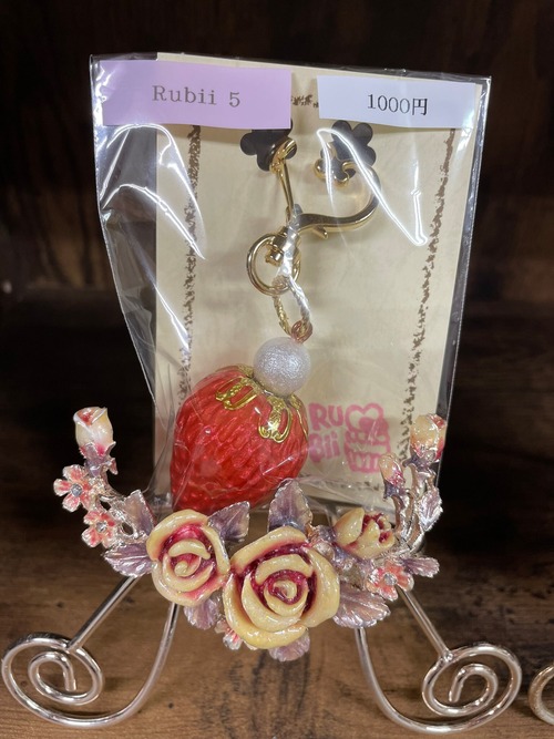【Rubii】5 いちごハートチャーム　