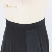 社交ダンス 衣装 スタンダード スカート レッスンウェア レディース フォーマル 黒 ブラック系 無地 シンプル 上品 練習着 気品 スリット スカート丈 86.5cm アーバンブラック 伸縮性 日本製 洗える おしゃれ 大人 女性用 Mサイズ ダンス用 衣装 ベルベット ストレッチ 丈夫 着心地 軽やか 高品質 上質 体型カバー コーディネート 使いやすい きれいめ