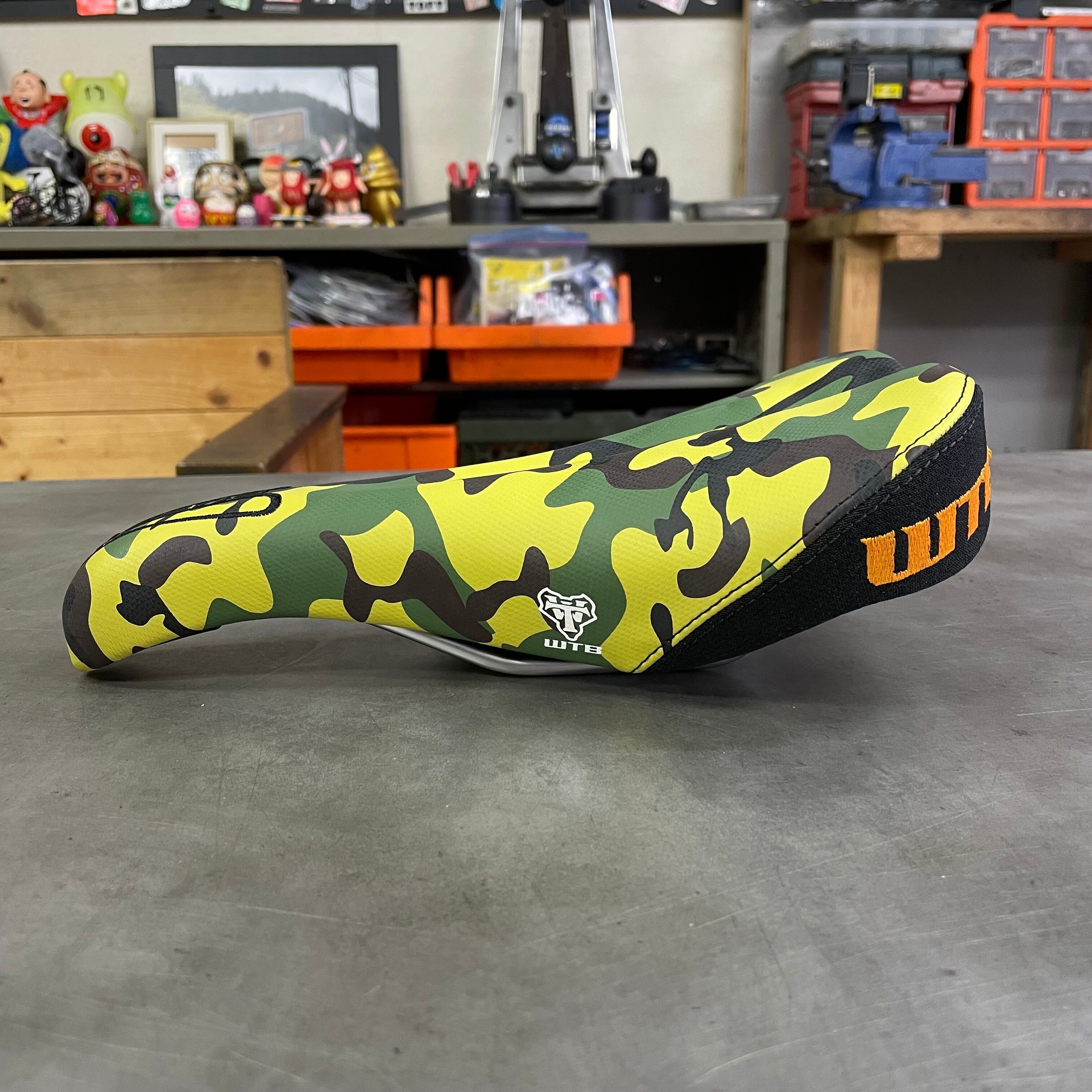 WTB pure-V race saddle BL special (camo) | 自転車屋B ONLINE STORE