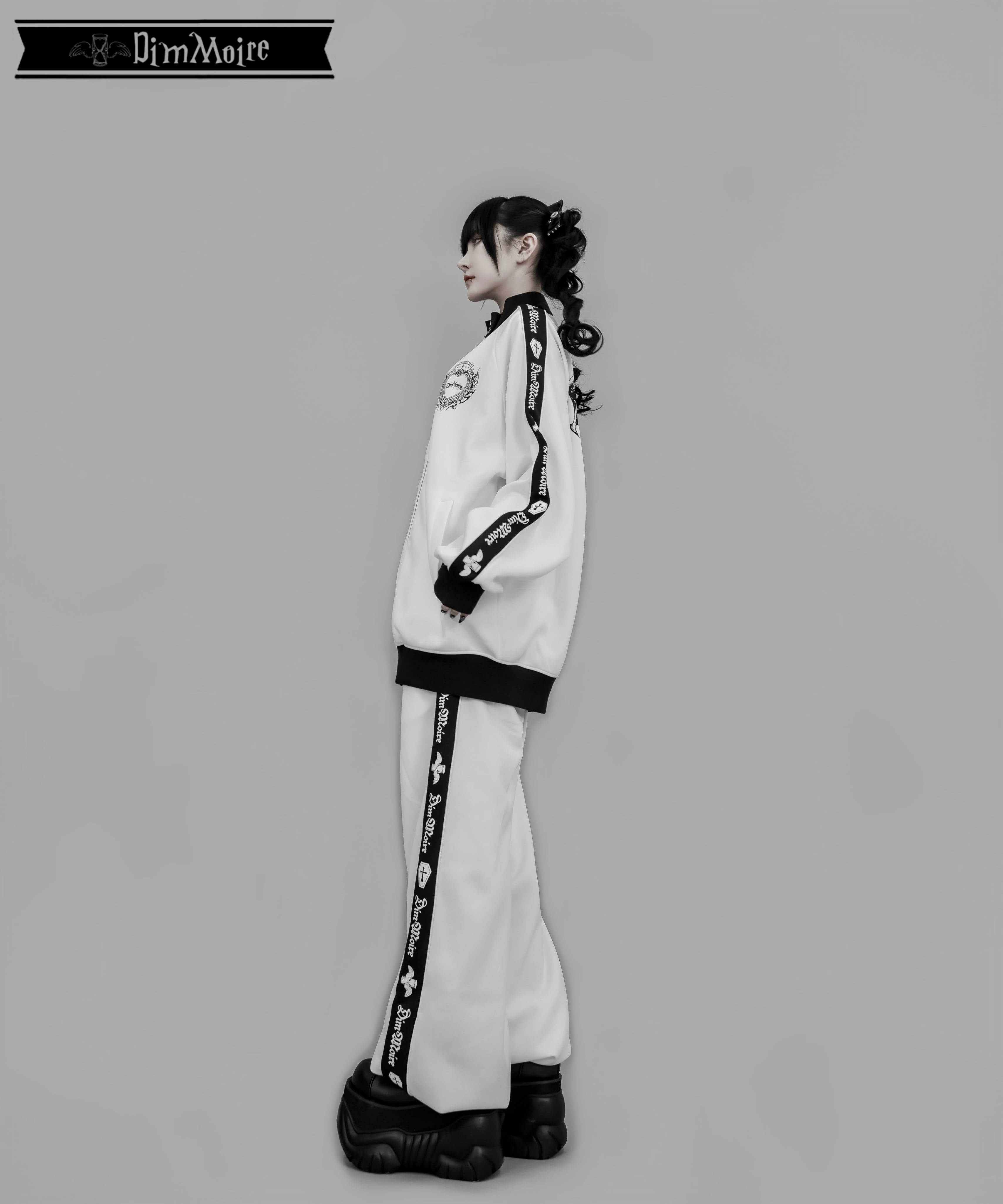 ロゴプリントジャージパンツ【White】 | DimMoire ロゴプリントジャージパンツ【White】 | DimMoire