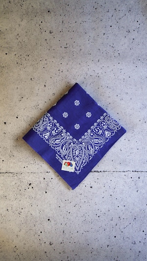 【DEADSTOCK / 1970s】FRUIT OF THE LOOM フルーツオブザルーム フラワー柄 バンダナ《デッドストック GUARANTEED FAST COLOR ネイビー 片耳 ヴィンテージ》