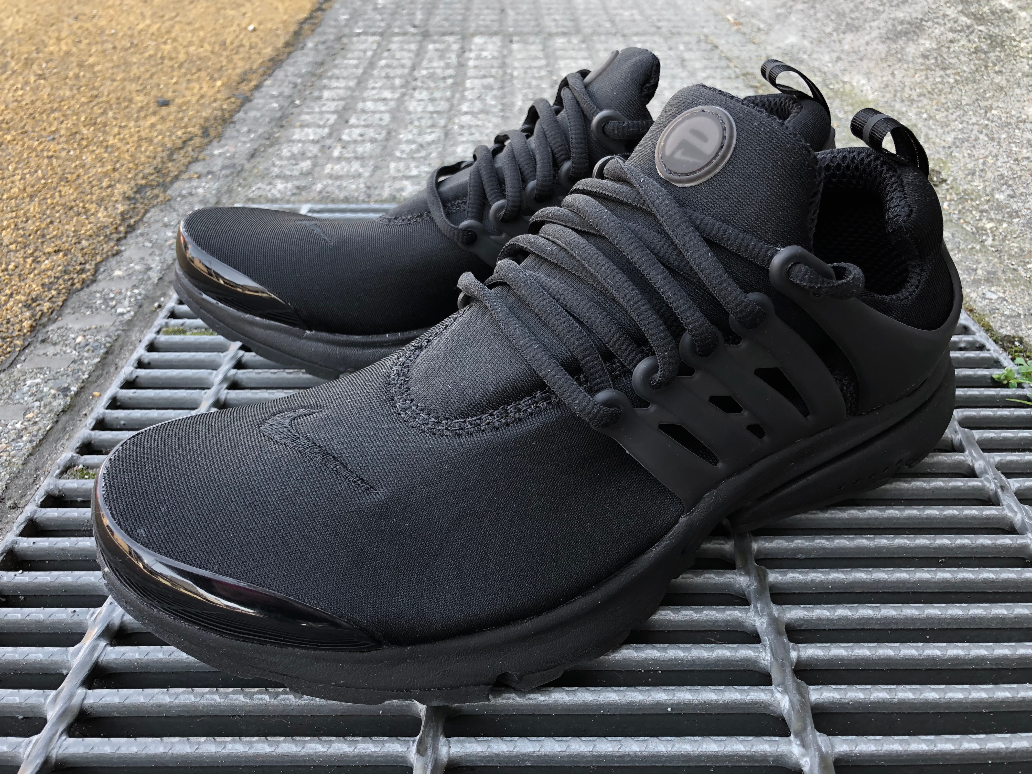 NIKE AIR PRESTO (BLACK/BLACK-BLACK) | 